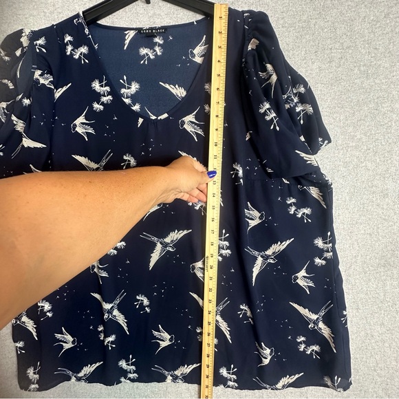Como Black Hummingbird Blouse Plus 3X Navy White 3/4 Bishop Sleeve Flowy Sheer - Picture 8 of 11